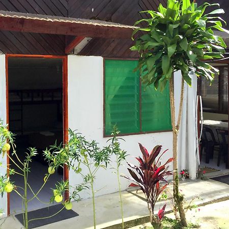 Mile 36 Lodge Kampong Kundassan Exterior foto