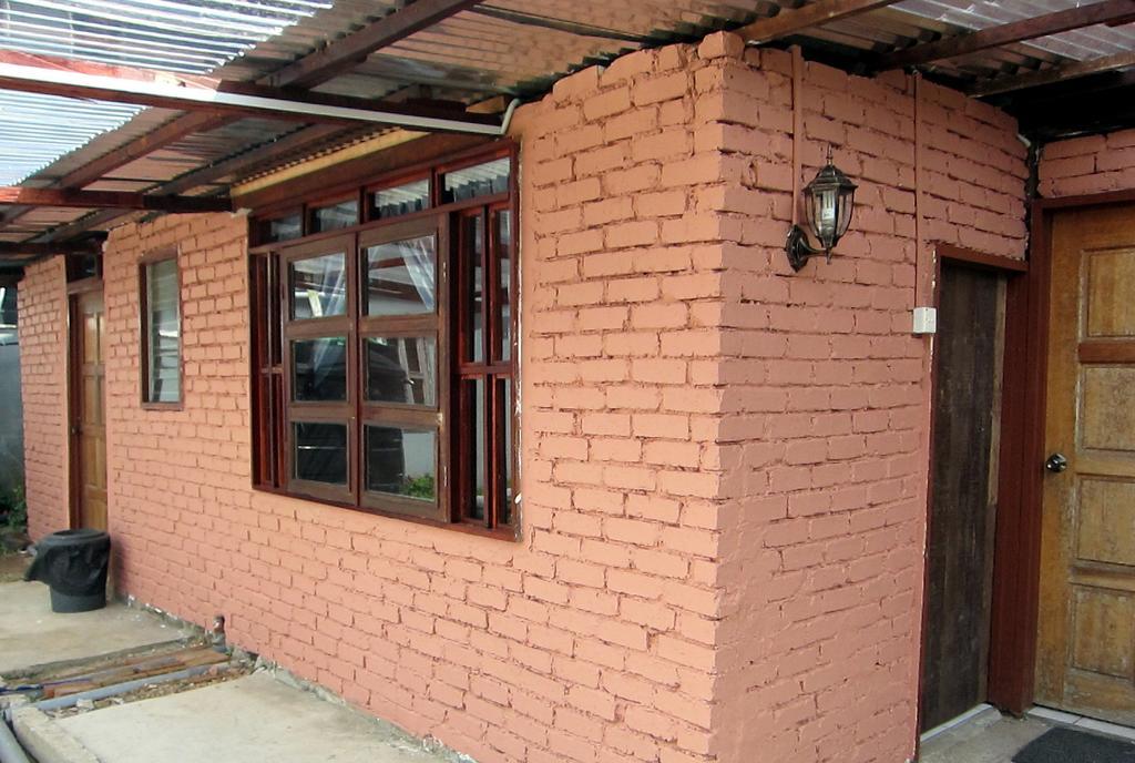 Mile 36 Lodge Kampong Kundassan Exterior foto