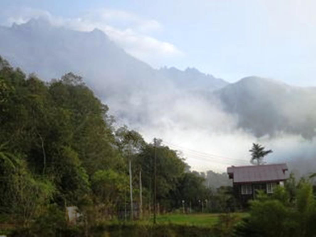 Mile 36 Lodge Kampong Kundassan Exterior foto